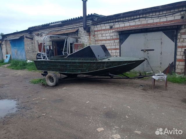 Моторная лодка Днепр