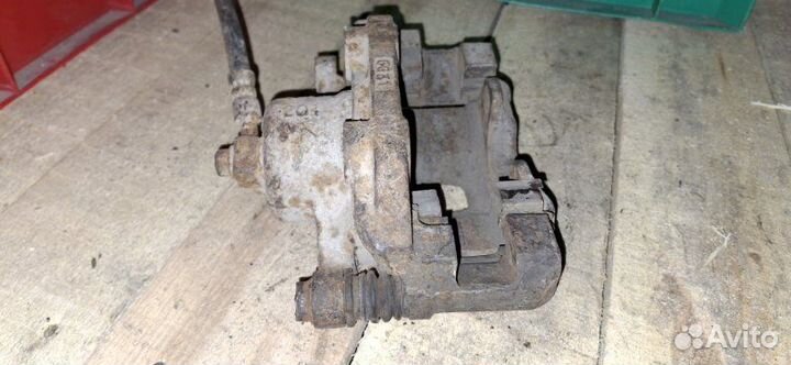 Суппорт тормозной передний правый Daewoo Nexia