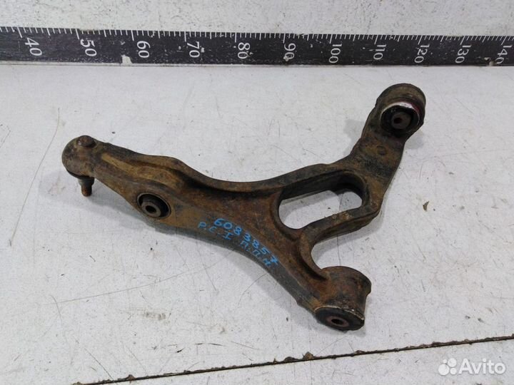 Рычаг передний правый нижний