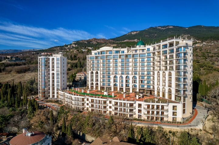 3-к. квартира, 128,5 м², 4/10 эт.