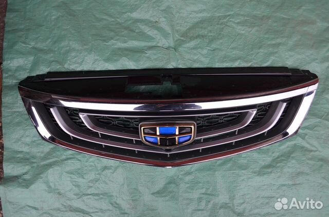 Решетка радиатора Geely Atlas