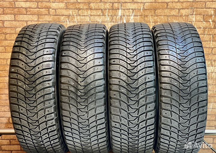 Michelin X-Ice North 3 225/60 R16
