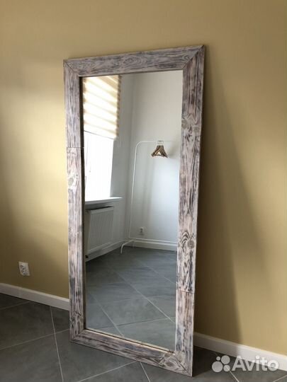 Зеркало напольное в деревяннной раме