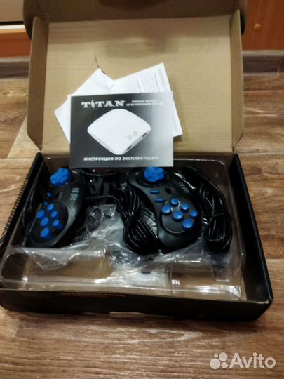 Игровая приставка titan 3