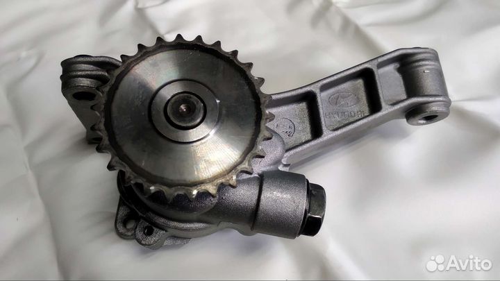 Насос масляный D4CB