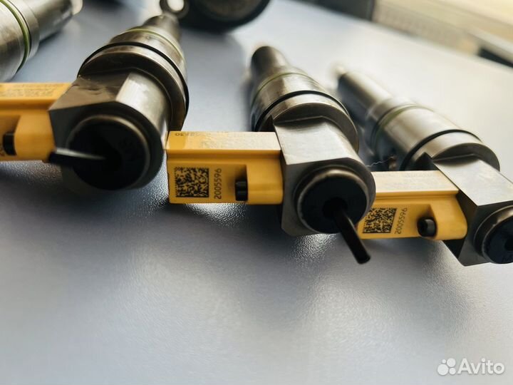 Комплект насос-форсунок DAF106 euro6 2005596