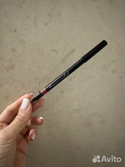 Romanovamakeup карандаш для губ retro