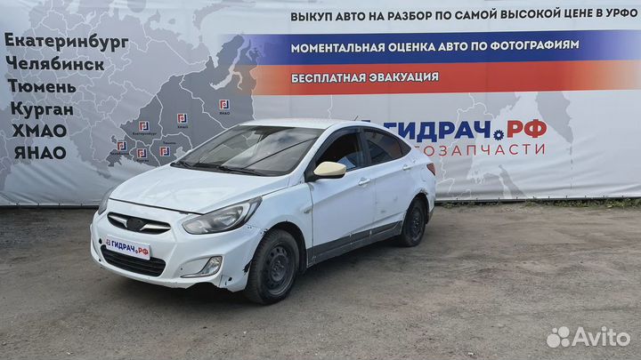 Кронштейн двигателя правый Hyundai Solaris (RB) 21825-3X000