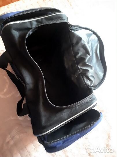 Небольшая спортивная сумка