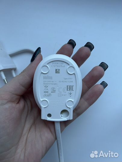 Электрическая зубная щетка oral b vitality 100