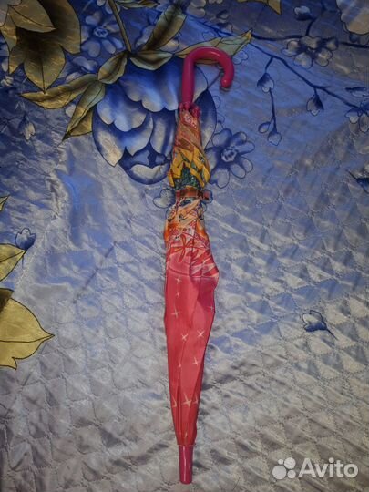 Продаю зонтик детский winx В отличном состоянии