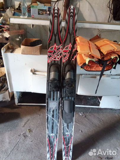 Водные лыжи бу