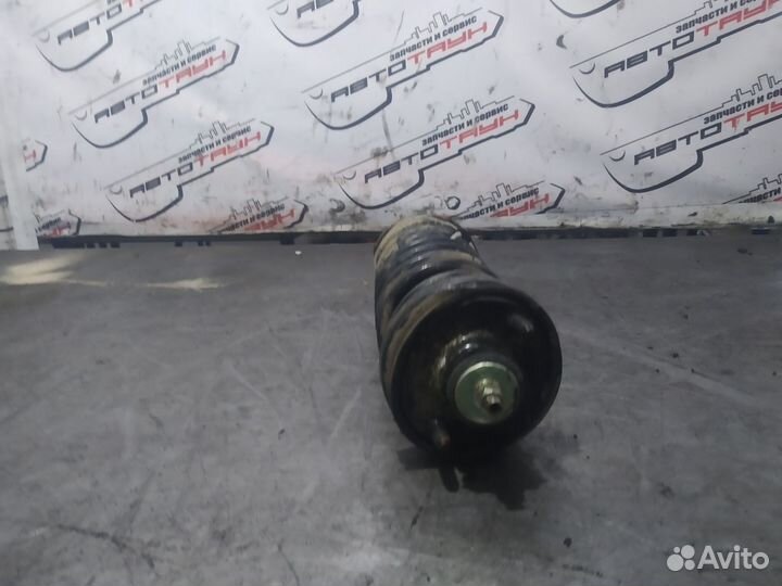 Стойка ходовки honda CR-V RD1 RD2 задняя правая ле