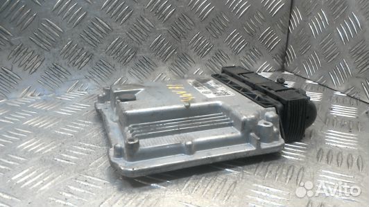 Блок управления двигателем volkswagen golf 5 (4LV3