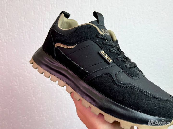 Кроссовки Boss удобные