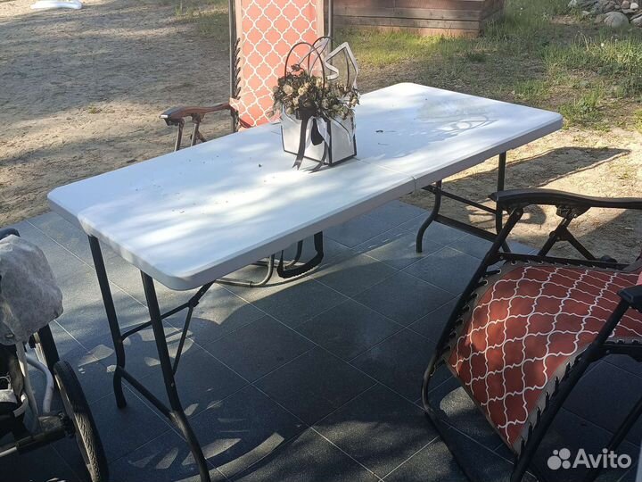 Стол складной пластиковый