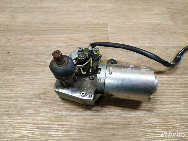 Мотор заднего стеклоочистителя ваз 2108-2115, Нива
