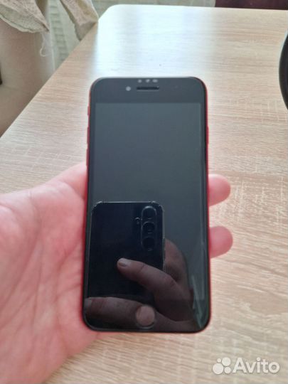 Телефон iPhone se 2020