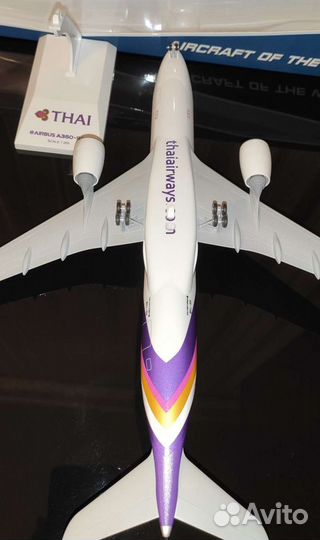 Модель самолёта Airbus A350-900