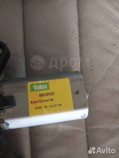 Моторчик заднего дворника Cadillac Escalade