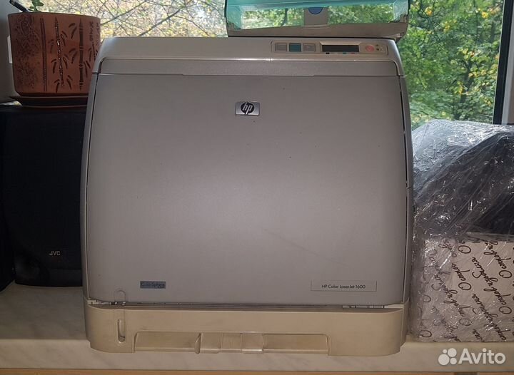 Принтер лазерный HP Color LaserJet 1600, 1000