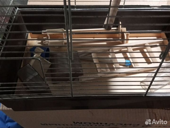 Клетка для попугаев