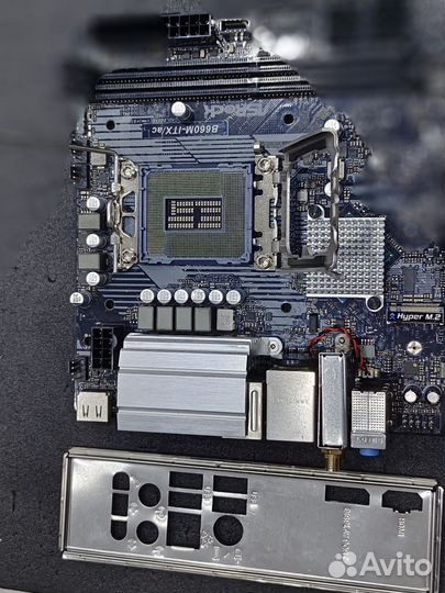 Материнская плата