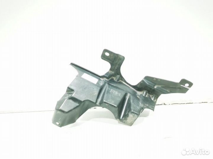 Пыльник двигателя Land Rover Discovery 5 2018