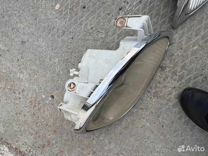 Фары Волга 31105