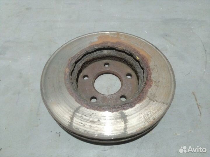 Диск тормозной передний правый Ford Focus 2 седан