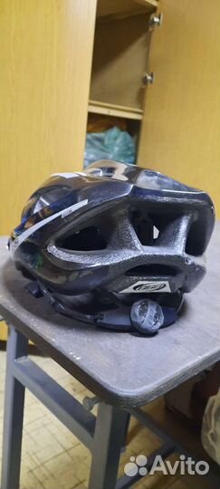 Велошлем взрослый BBB