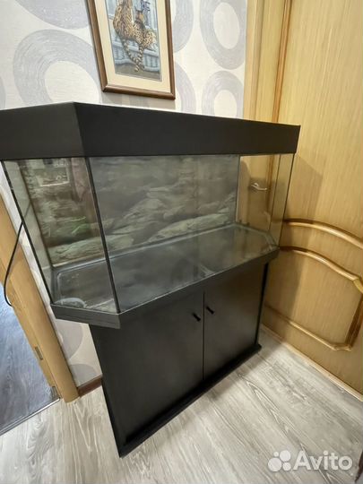 Аквариум с тумбой