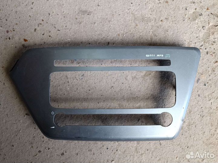 Рамка магнитолы kia rio 3