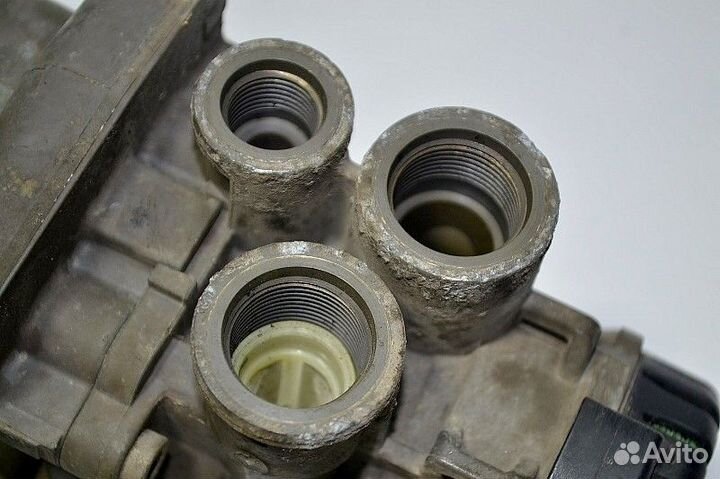 Кран EBS, переднего моста, левый (модулятор) renau