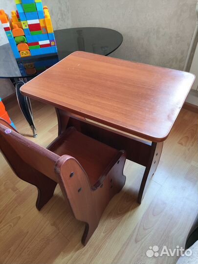 Детский стол и стул