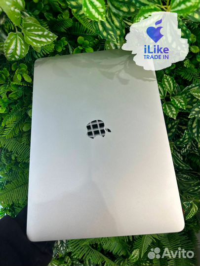 MacBook Pro 13 2020 M1 8/256 Серебристый (Q05G) Б