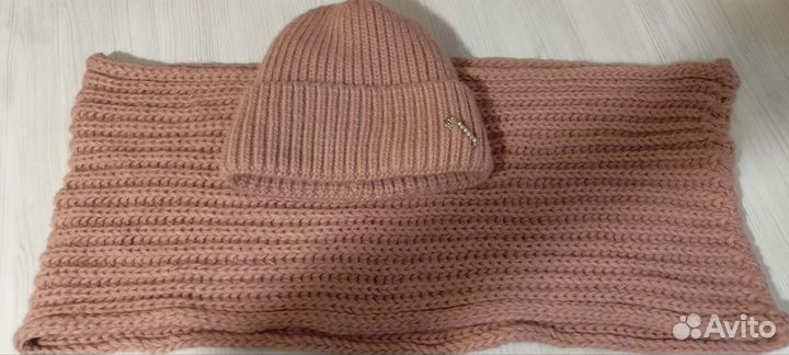 Комплект шапка и снуд женский