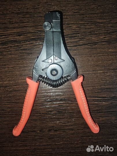 Стриппер Knipex KN-1221180