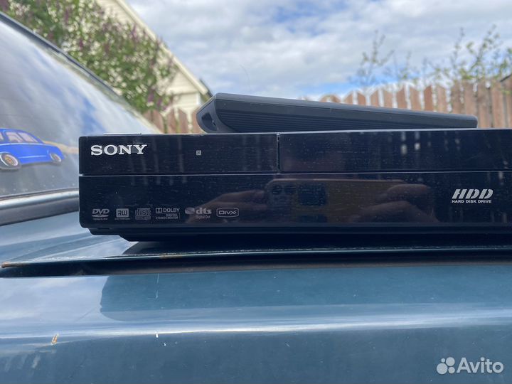 Blu-ray плеер Sony RDR-AT100