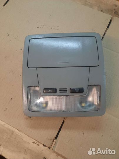 Плафон салонный toyota highlander u50