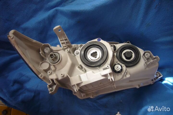 Фара левая toyota camry 40