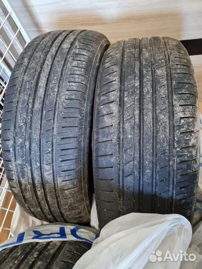 Yokohama BluEarth AE01 215/60 R16 99V