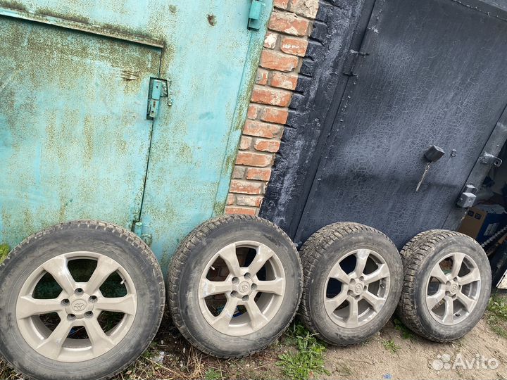 Комплект колес на rav 4