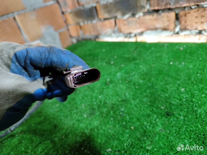 Датчик кислородный 2-ой Volkswagen Passat B6