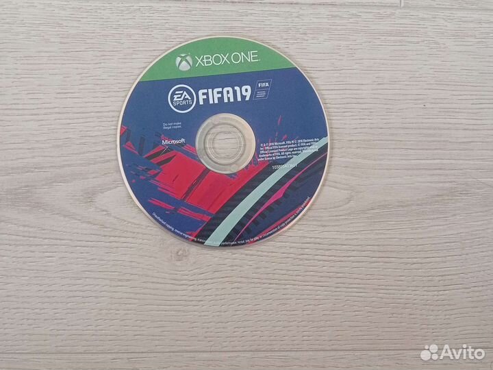 Диск FIFA 19 Xbox one
