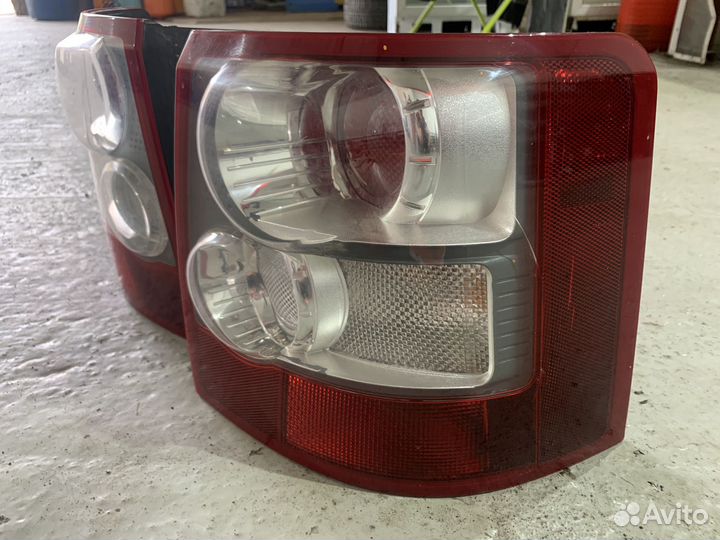 Задние фонари Lend Rover