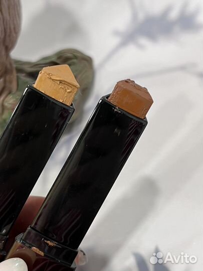 Hourglass тон в стике