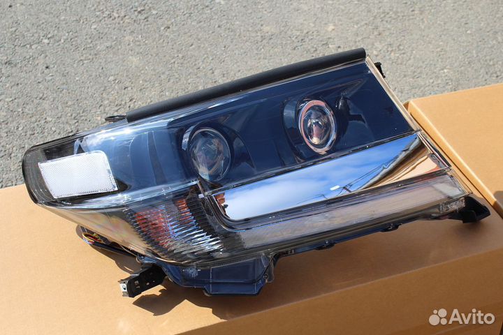 Land Cruiser 200 2008-2015 Фары Стиль 2016+ D9GD7
