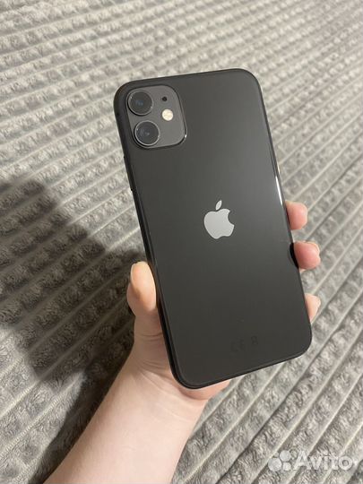 Телефон iPhone 11 64 гб