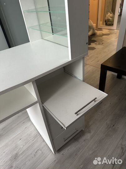 Стол для маникюра бу